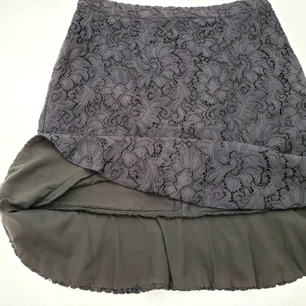 Club Monaco Navy Floral Lace Mini Skirt